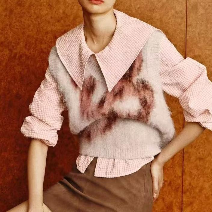 V-Neck Bristle Effect Jacquard Vest