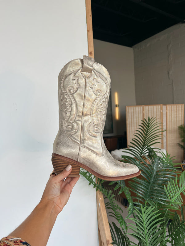 Kelsha Cowgirl Boots Gold