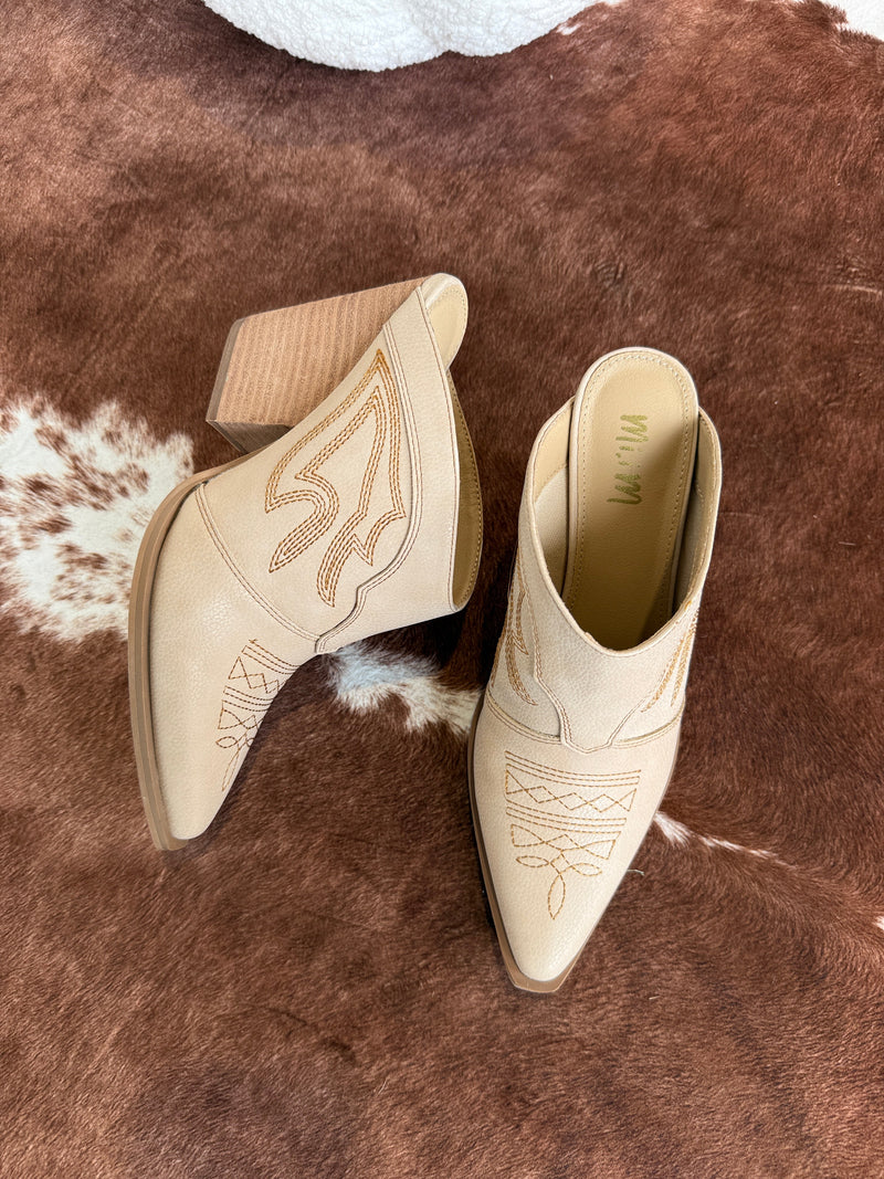 Bree Western Cowboy Mules Beige