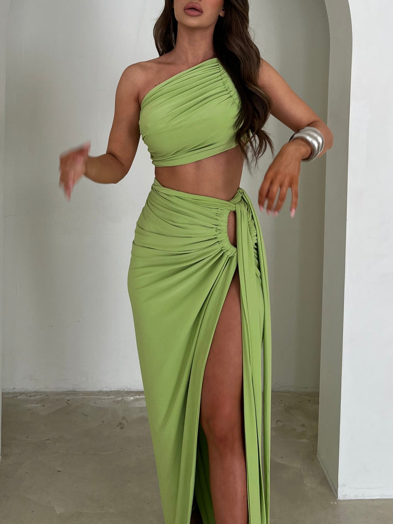 Labelle Slanted Shoulder Halter Set In Green