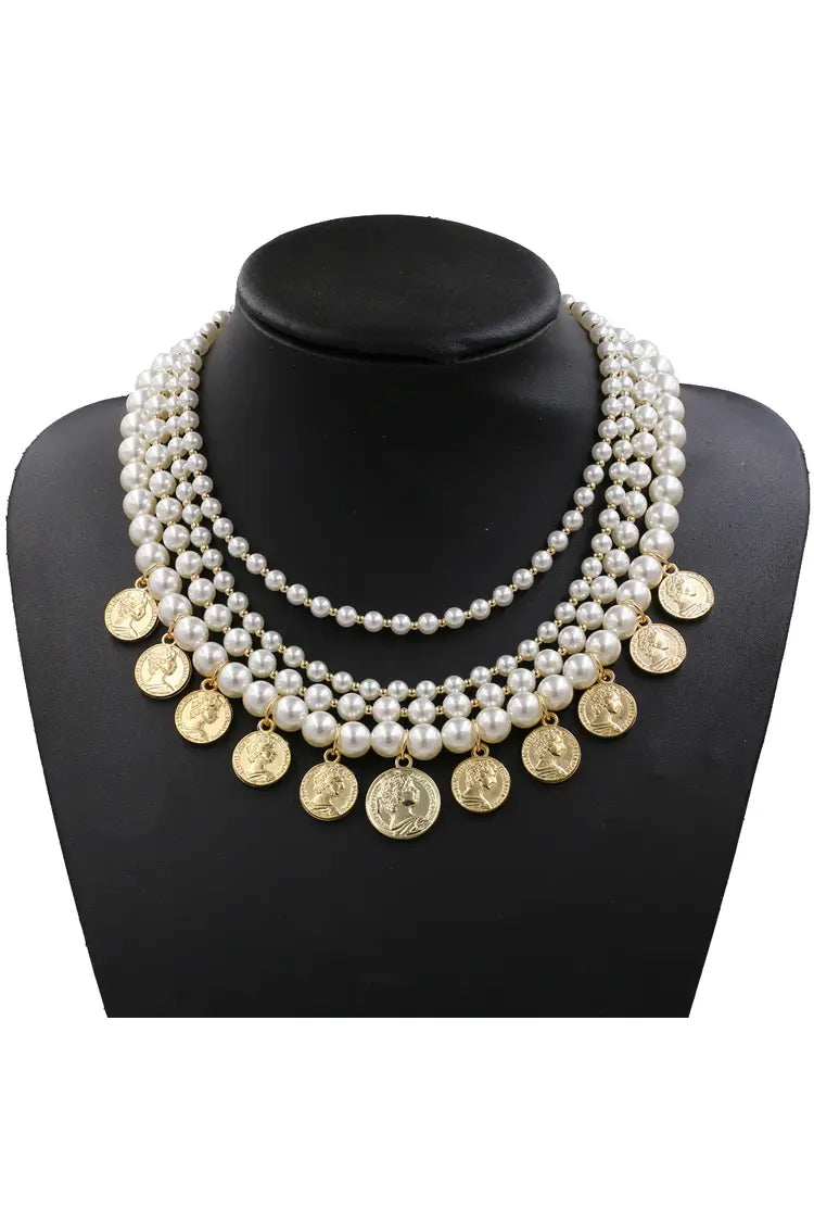 Lyrviel Pearl Gold Coin Necklace